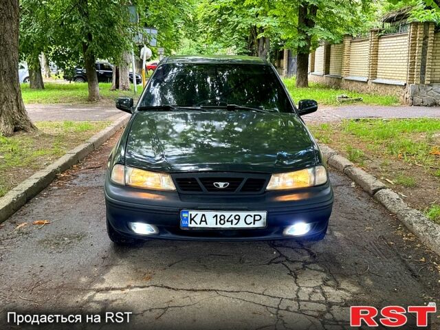 Сірий Деу Нексія, об'ємом двигуна 1.5 л та пробігом 226 тис. км за 950 $, фото 1 на Automoto.ua