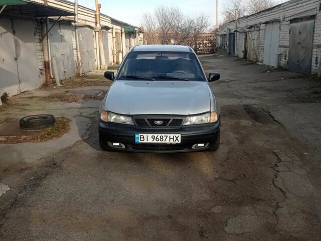 Сірий Деу Нексія, об'ємом двигуна 1.5 л та пробігом 304 тис. км за 1600 $, фото 1 на Automoto.ua