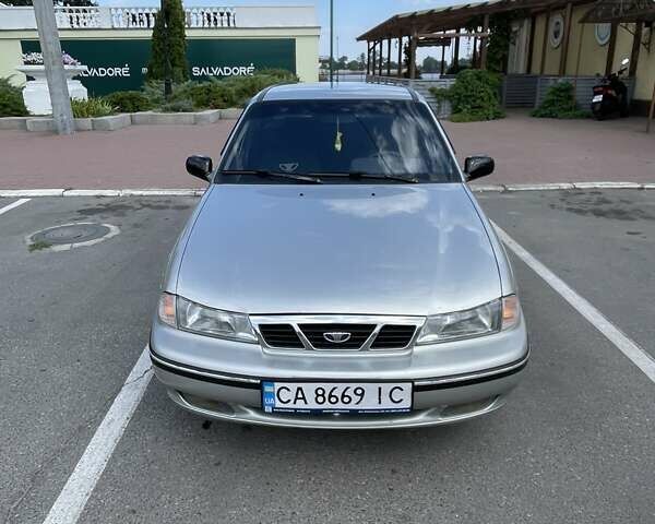 Серый Дэу Нексия, объемом двигателя 1.5 л и пробегом 130 тыс. км за 2200 $, фото 1 на Automoto.ua