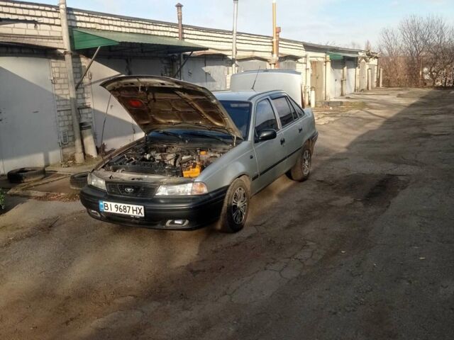 Серый Дэу Нексия, объемом двигателя 1.5 л и пробегом 305 тыс. км за 1750 $, фото 1 на Automoto.ua