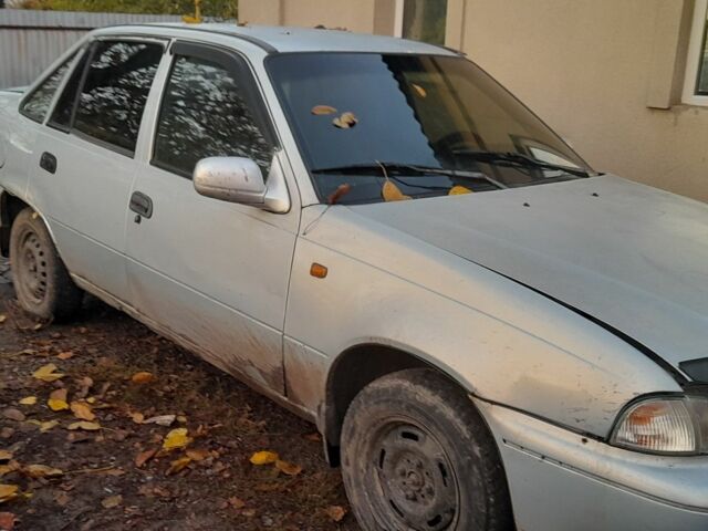 Дэу Нексия 2007 в Кременчуге на Automoto.ua Серый Дэу Нексия, объемом двигателя 1.5 л и пробегом 111 тыс. км за 750 $, фото 1 на Automoto.ua