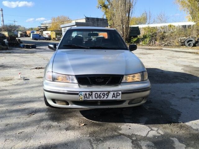 Деу Нексія 2008 у Житомирі на Automoto.ua Сірий Деу Нексія, об'ємом двигуна 0 л та пробігом 200 тис. км за 1188 $, фото 1 на Automoto.ua
