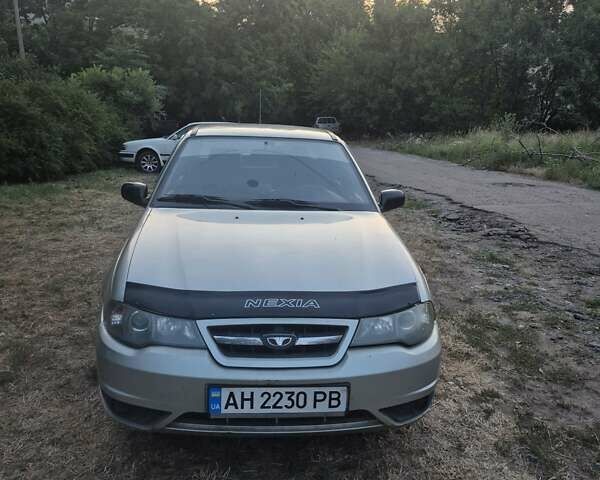 Сірий Деу Нексія, об'ємом двигуна 1.6 л та пробігом 237 тис. км за 2200 $, фото 1 на Automoto.ua