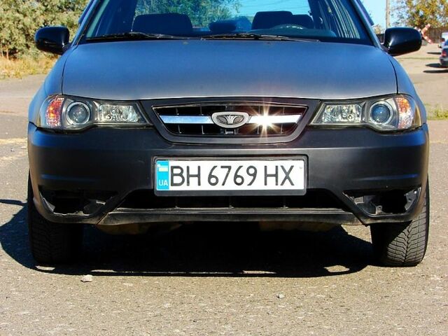 Серый Дэу Нексия, объемом двигателя 1.5 л и пробегом 72 тыс. км за 1700 $, фото 1 на Automoto.ua