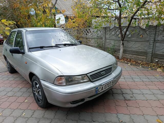 Дэу Нексия 2008 в Тараще на Automoto.ua Серый Дэу Нексия, объемом двигателя 1.5 л и пробегом 225 тыс. км за 750 $, фото 1 на Automoto.ua