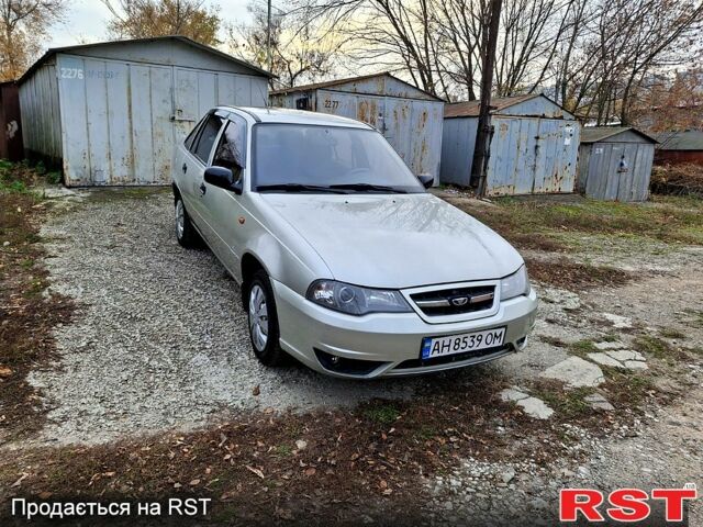 Серый Дэу Нексия, объемом двигателя 1.5 л и пробегом 117 тыс. км за 2400 $, фото 1 на Automoto.ua