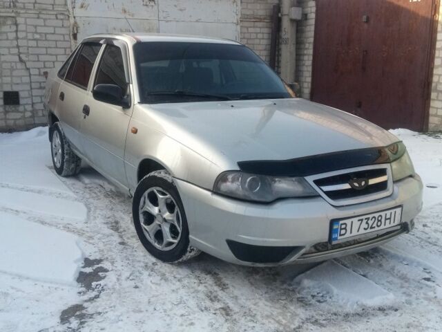 Серый Дэу Нексия, объемом двигателя 1.5 л и пробегом 250 тыс. км за 1700 $, фото 1 на Automoto.ua