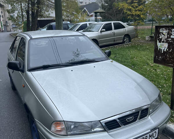 Сірий Деу Нексія, об'ємом двигуна 1.5 л та пробігом 181 тис. км за 2600 $, фото 1 на Automoto.ua