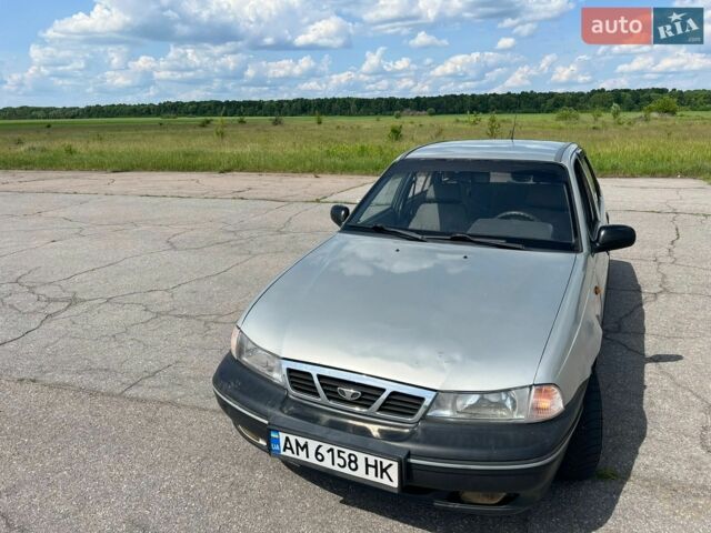 Серый Дэу Нексия, объемом двигателя 1.5 л и пробегом 225 тыс. км за 1200 $, фото 1 на Automoto.ua