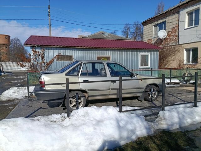 Серый Дэу Нексия, объемом двигателя 0 л и пробегом 270 тыс. км за 1143 $, фото 1 на Automoto.ua