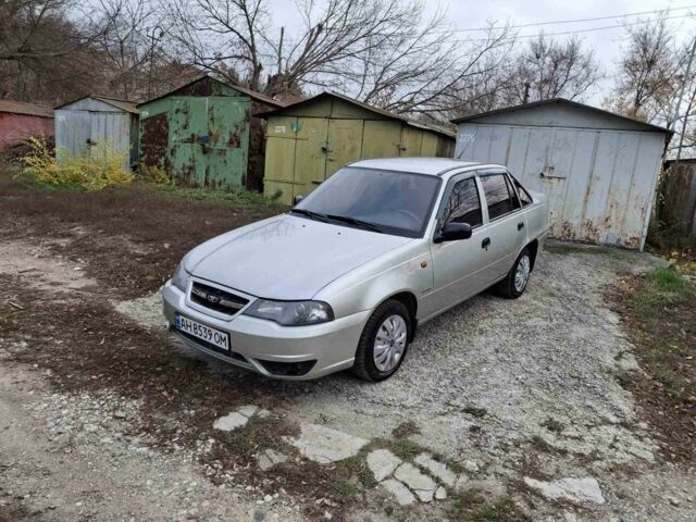Сірий Деу Нексія, об'ємом двигуна 1.5 л та пробігом 117 тис. км за 2400 $, фото 1 на Automoto.ua
