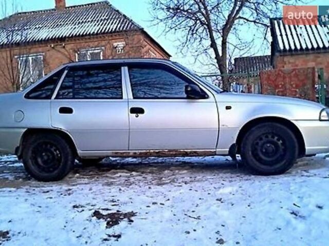 Сірий Деу Нексія, об'ємом двигуна 1.6 л та пробігом 152 тис. км за 2300 $, фото 1 на Automoto.ua