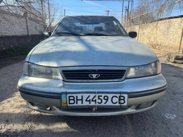 Серый Дэу Нексия, объемом двигателя 1.5 л и пробегом 250 тыс. км за 550 $, фото 1 на Automoto.ua