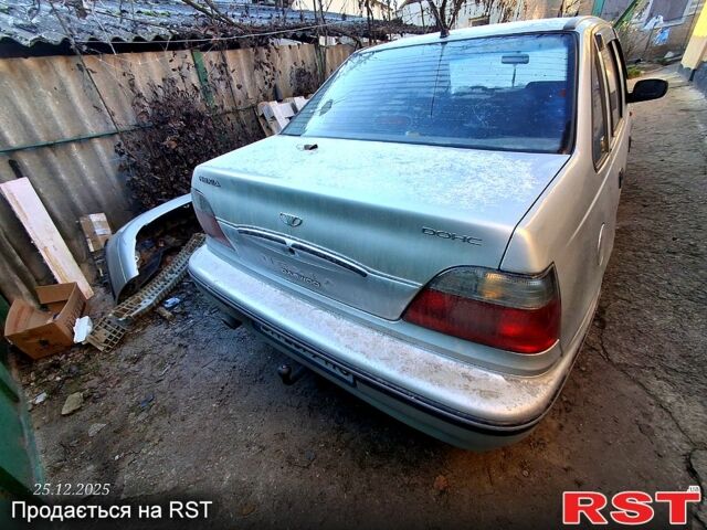 Сірий Деу Нексія, об'ємом двигуна 1.6 л та пробігом 180 тис. км за 1300 $, фото 1 на Automoto.ua