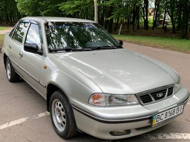 Сірий Деу Нексія, об'ємом двигуна 1.6 л та пробігом 130 тис. км за 2800 $, фото 1 на Automoto.ua