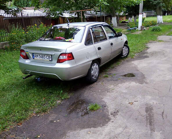 Сірий Деу Нексія, об'ємом двигуна 1.5 л та пробігом 186 тис. км за 2250 $, фото 1 на Automoto.ua