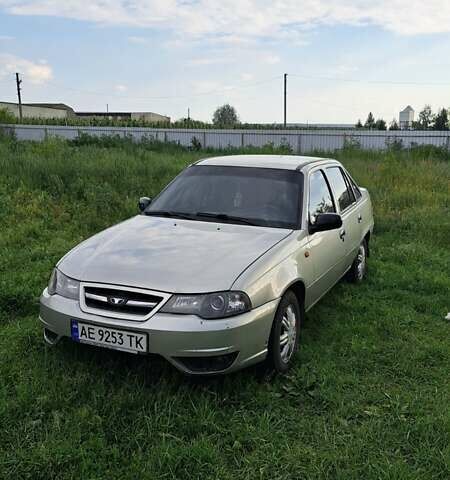 Серый Дэу Нексия, объемом двигателя 1.5 л и пробегом 115 тыс. км за 2400 $, фото 1 на Automoto.ua