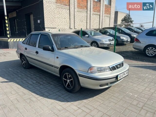 Серый Дэу Нексия, объемом двигателя 1.5 л и пробегом 160 тыс. км за 1600 $, фото 1 на Automoto.ua