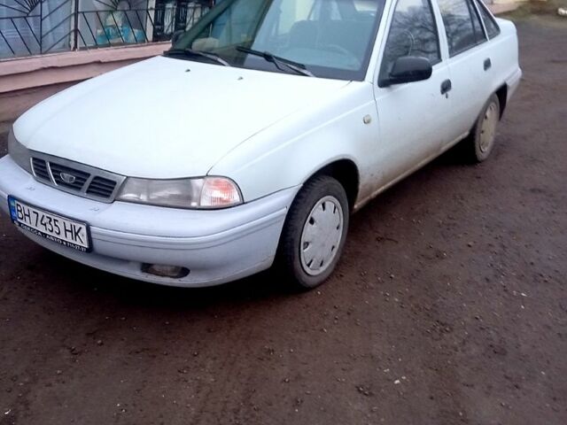Серый Дэу Нексия, объемом двигателя 1.5 л и пробегом 20000 тыс. км за 1200 $, фото 1 на Automoto.ua