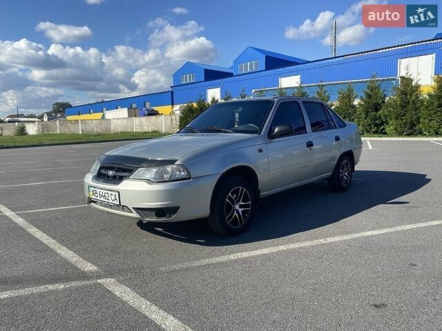 Сірий Деу Нексія, об'ємом двигуна 1.5 л та пробігом 196 тис. км за 1750 $, фото 1 на Automoto.ua