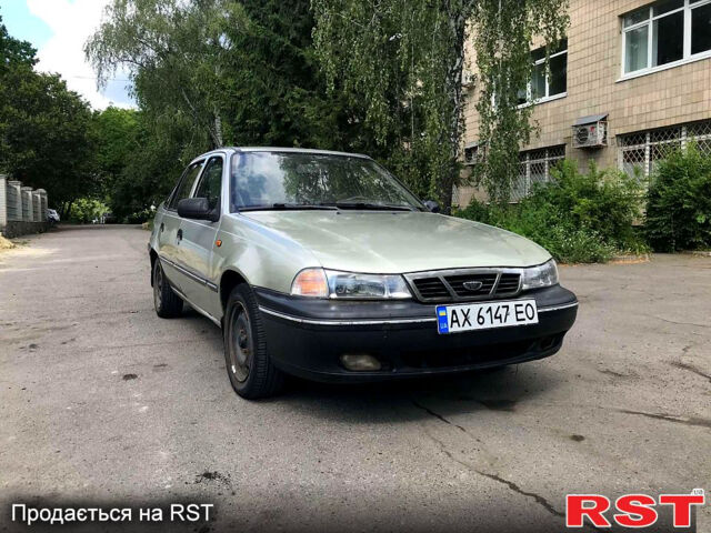Серый Дэу Нексия, объемом двигателя 1.5 л и пробегом 176 тыс. км за 2100 $, фото 1 на Automoto.ua