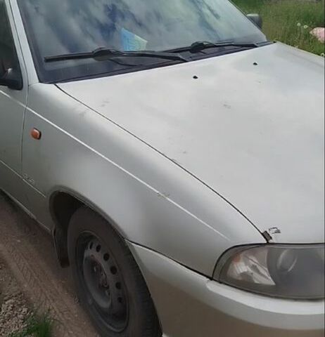 Серый Дэу Нексия, объемом двигателя 1.5 л и пробегом 265 тыс. км за 700 $, фото 1 на Automoto.ua