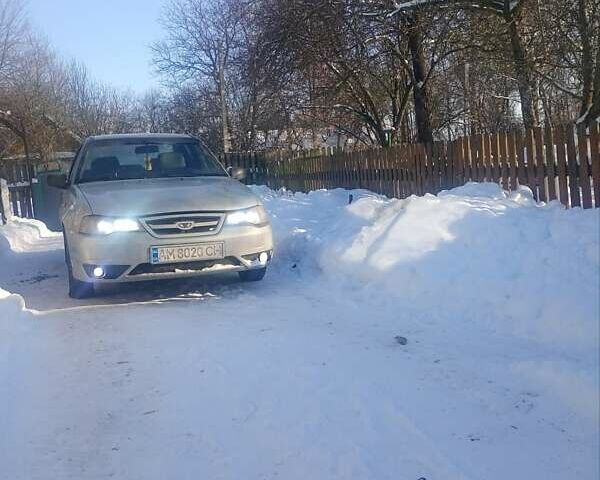 Серый Дэу Нексия, объемом двигателя 1.5 л и пробегом 300 тыс. км за 1850 $, фото 1 на Automoto.ua