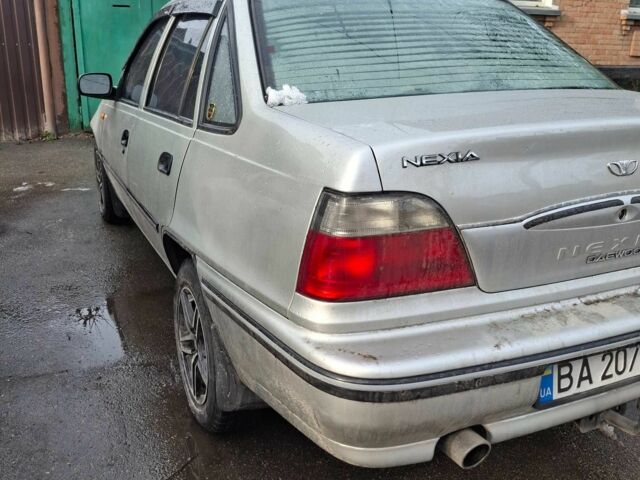 Серый Дэу Нексия, объемом двигателя 1.5 л и пробегом 180 тыс. км за 1700 $, фото 1 на Automoto.ua