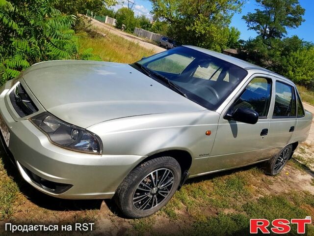 Сірий Деу Нексія, об'ємом двигуна 1.5 л та пробігом 69 тис. км за 2900 $, фото 1 на Automoto.ua