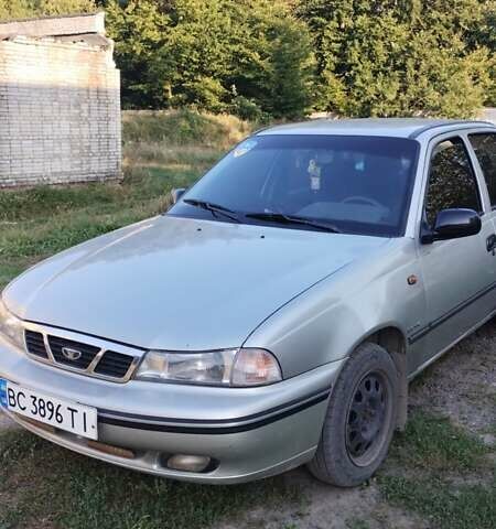 Сірий Деу Нексія, об'ємом двигуна 1.5 л та пробігом 208 тис. км за 1150 $, фото 1 на Automoto.ua