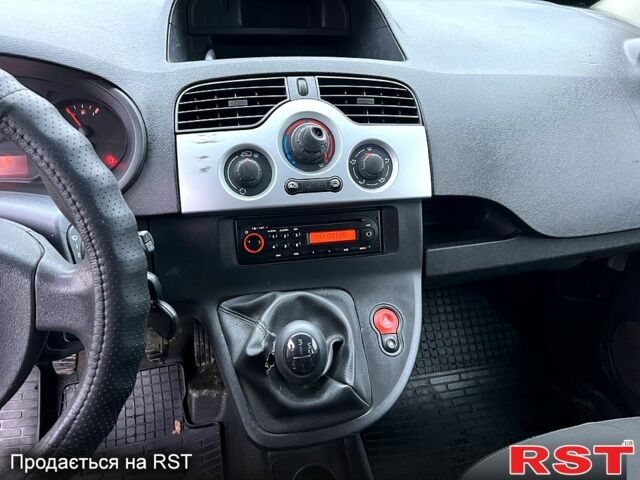 Сірий Деу Нексія, об'ємом двигуна 1.5 л та пробігом 199 тис. км за 1700 $, фото 1 на Automoto.ua