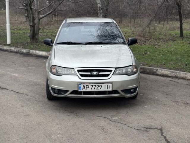 Серый Дэу Нексия, объемом двигателя 1.5 л и пробегом 193 тыс. км за 1600 $, фото 1 на Automoto.ua