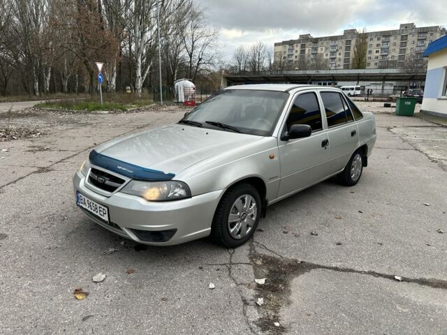 Сірий Деу Нексія, об'ємом двигуна 1.5 л та пробігом 199 тис. км за 1900 $, фото 1 на Automoto.ua