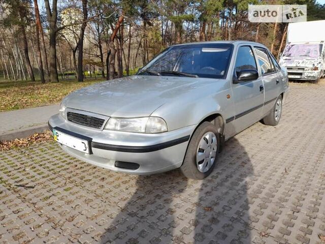 Сірий Деу Нексія, об'ємом двигуна 1.5 л та пробігом 164 тис. км за 1600 $, фото 1 на Automoto.ua