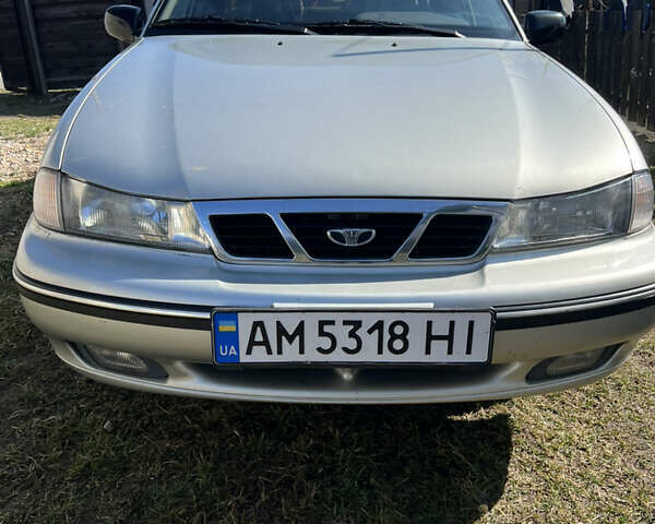 Сірий Деу Нексія, об'ємом двигуна 1.5 л та пробігом 101 тис. км за 2100 $, фото 1 на Automoto.ua