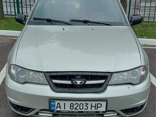 Сірий Деу Нексія, об'ємом двигуна 1.5 л та пробігом 133 тис. км за 2200 $, фото 1 на Automoto.ua