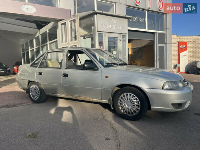 Сірий Деу Нексія, об'ємом двигуна 1.6 л та пробігом 200 тис. км за 1400 $, фото 1 на Automoto.ua