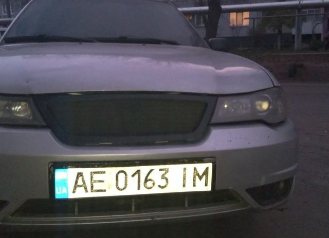 Серый Дэу Нексия, объемом двигателя 1.5 л и пробегом 290 тыс. км за 1300 $, фото 1 на Automoto.ua