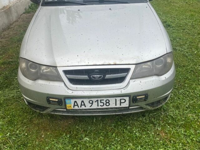 Сірий Деу Нексія, об'ємом двигуна 1.6 л та пробігом 380 тис. км за 1400 $, фото 1 на Automoto.ua