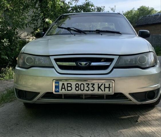 Сірий Деу Нексія, об'ємом двигуна 1.5 л та пробігом 275 тис. км за 2500 $, фото 1 на Automoto.ua