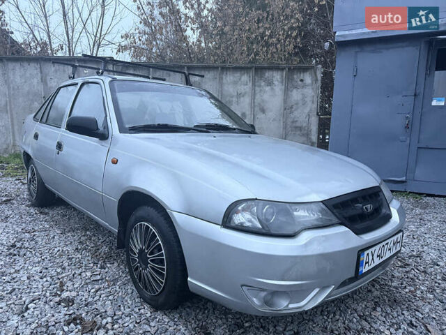 Сірий Деу Нексія, об'ємом двигуна 1.6 л та пробігом 144 тис. км за 1700 $, фото 1 на Automoto.ua