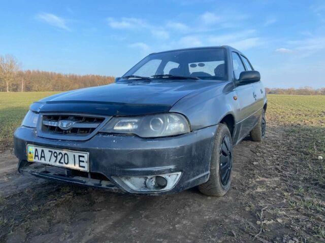 Серый Дэу Нексия, объемом двигателя 0 л и пробегом 249 тыс. км за 1050 $, фото 1 на Automoto.ua