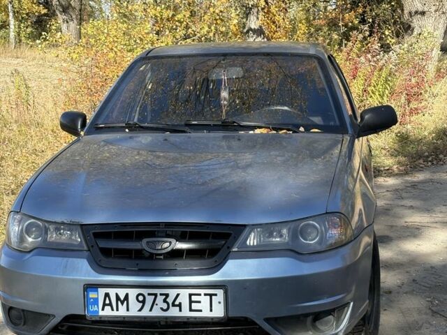 Серый Дэу Нексия, объемом двигателя 1.5 л и пробегом 250 тыс. км за 1304 $, фото 1 на Automoto.ua