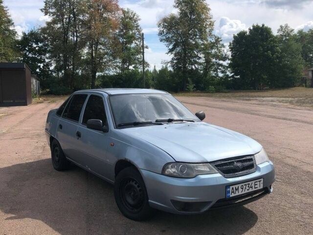Сірий Деу Нексія, об'ємом двигуна 1.5 л та пробігом 230 тис. км за 1704 $, фото 1 на Automoto.ua