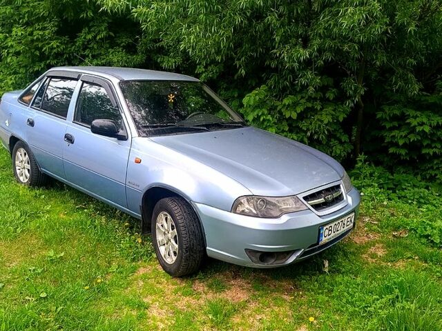Сірий Деу Нексія, об'ємом двигуна 1.6 л та пробігом 148 тис. км за 2400 $, фото 1 на Automoto.ua