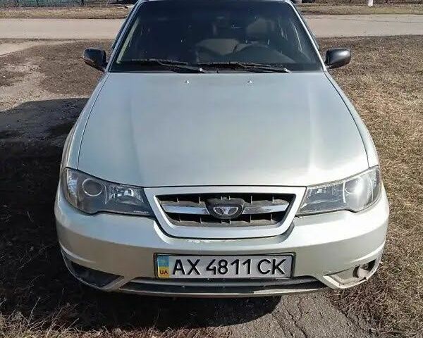 Сірий Деу Нексія, об'ємом двигуна 1.5 л та пробігом 312 тис. км за 1202 $, фото 1 на Automoto.ua