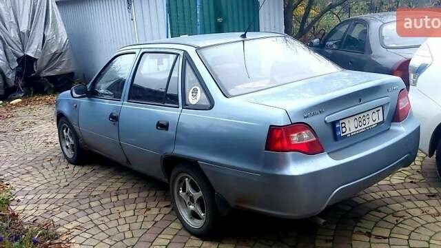 Сірий Деу Нексія, об'ємом двигуна 1.6 л та пробігом 192 тис. км за 1999 $, фото 1 на Automoto.ua