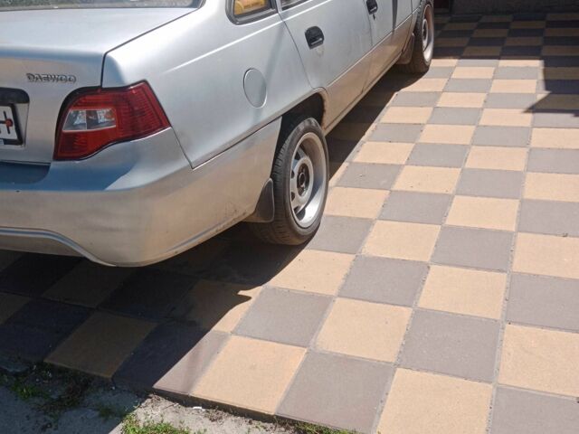 Сірий Деу Нексія, об'ємом двигуна 1.6 л та пробігом 2 тис. км за 1300 $, фото 1 на Automoto.ua