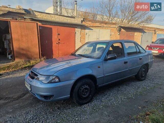 Серый Дэу Нексия, объемом двигателя 1.5 л и пробегом 57 тыс. км за 4000 $, фото 1 на Automoto.ua