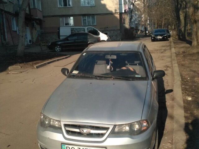 Сірий Деу Нексія, об'ємом двигуна 1.5 л та пробігом 150 тис. км за 2200 $, фото 1 на Automoto.ua